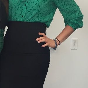 Zara black neoprene like black skirt